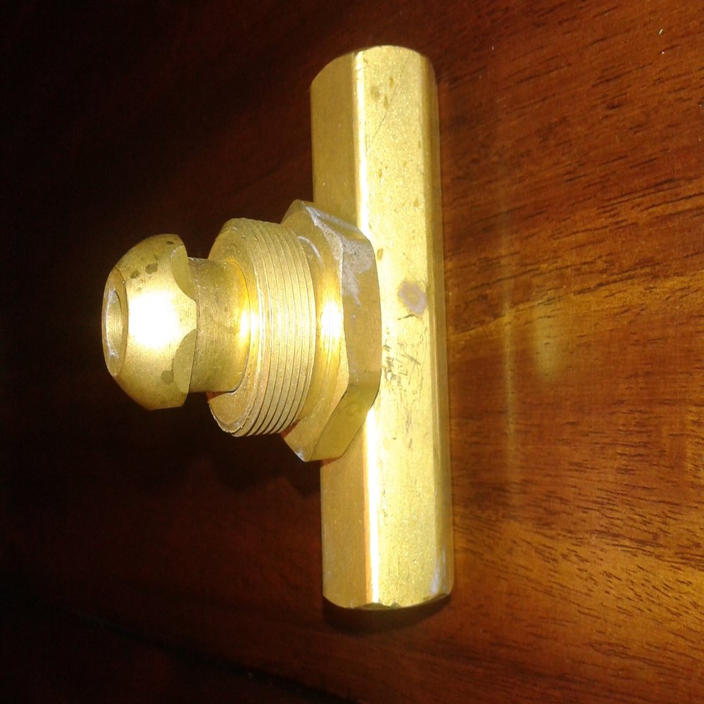 Western Enterprises#T-CO-2, TEE, Coupler CGA 320