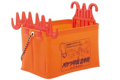 Daiichi Seiko Fishing Bucket Rod Holder, 2 Hooks, 3.6 gal (12 L), Red
