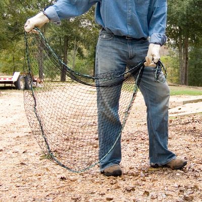 Animal Throw Net - 4' Diameter Net - 1" Mesh Size