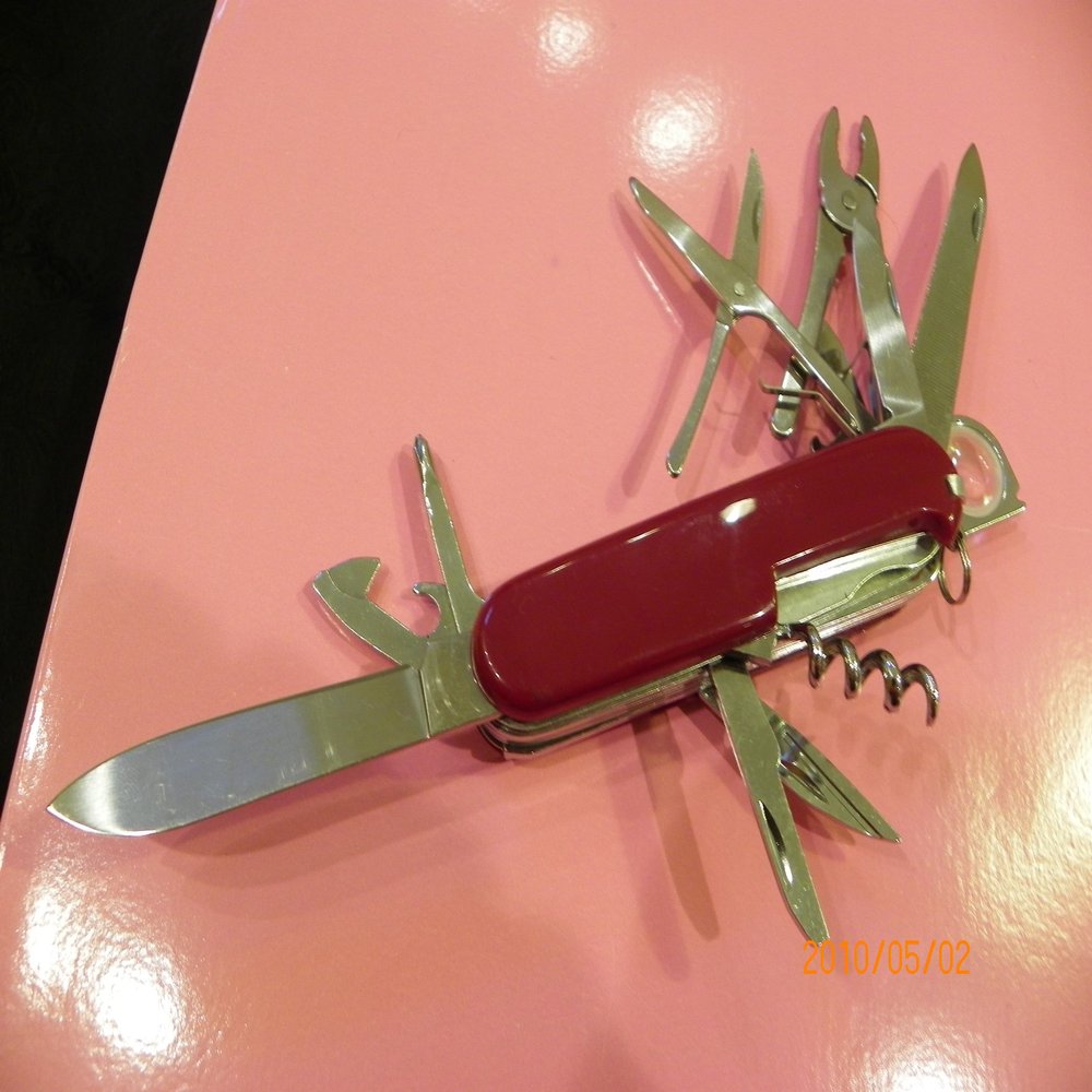 Army Stenaless Steel Red Kinfe