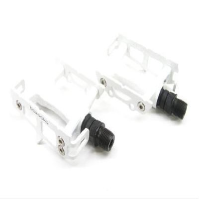 Bazooka (Bazooka) pisutopedaru White