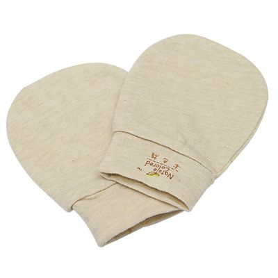 Naturecolored baby Mittens naturally colored cotton. New Born. Green.