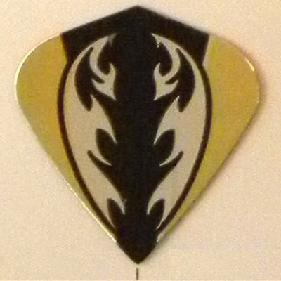 25 Sets #3591 AmeriThon Gold On Black Tribal Dart Flights