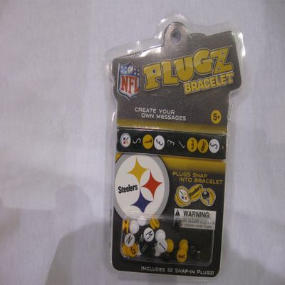 FOCO Pittsburgh Steelers Plugz Band