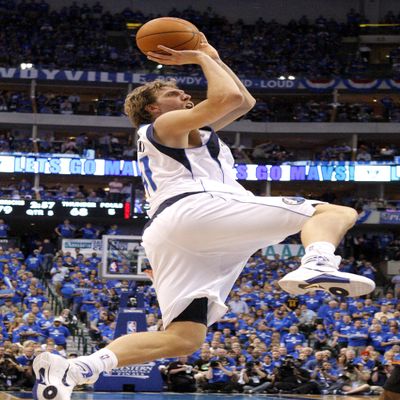 Dirk Nowitzki Dallas Mavericks Basketball Photo Poster 8x10#1