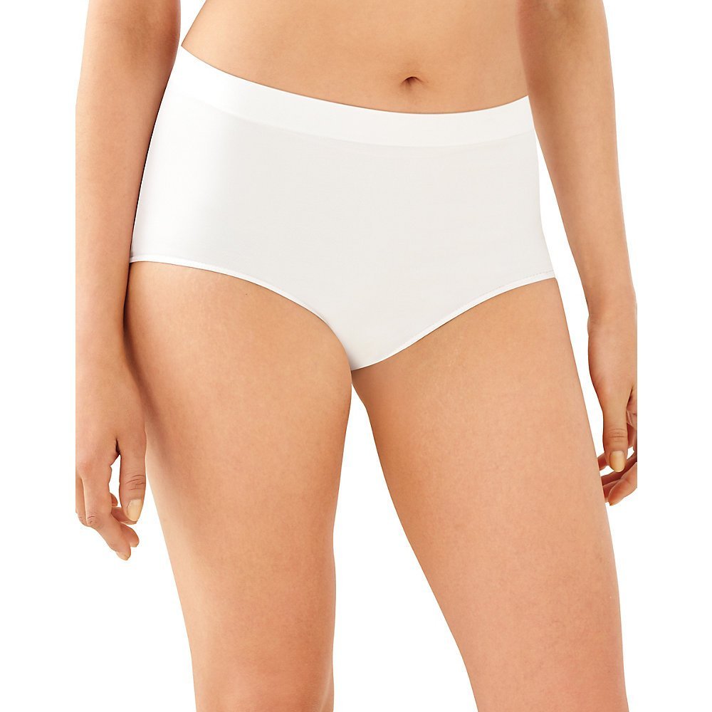 Bali Women's Seamless Panties, Smoothing Brief Underwear for Women, Full-Coverage Stretch Microfiber Briefs (Colors May Vary)