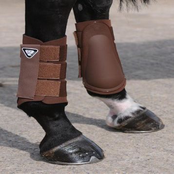 Equilibrium Tri-Zone Brushing Boot Brown Large - Protective, tough, flexiable and light weight. Perfect for every day use.