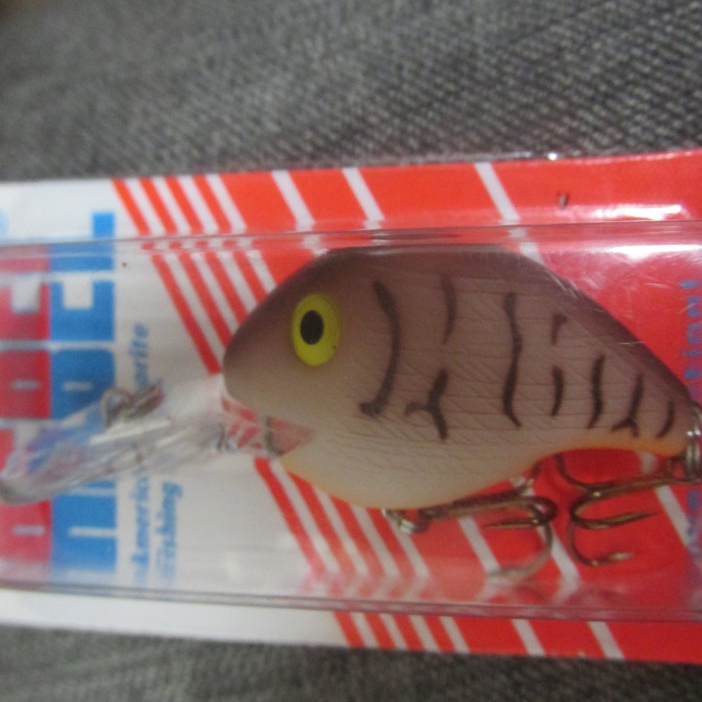 Pradco Deep Crankbait B Box