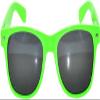 Classic Vintage Sunglasses Bright Green Frame Smoke Lens UV 400 OWL  view 2