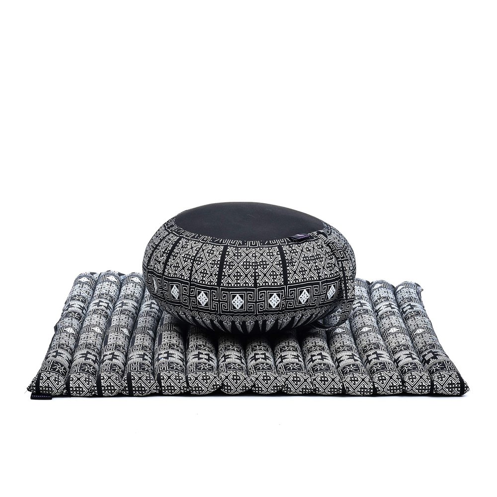Leewadee Meditation Cushion Set  1 Round Zafu Meditation Pillow and 1 Square Roll-Up Zabuton Meditation Mat, Pillows Bundle Filled with Kapok, Black