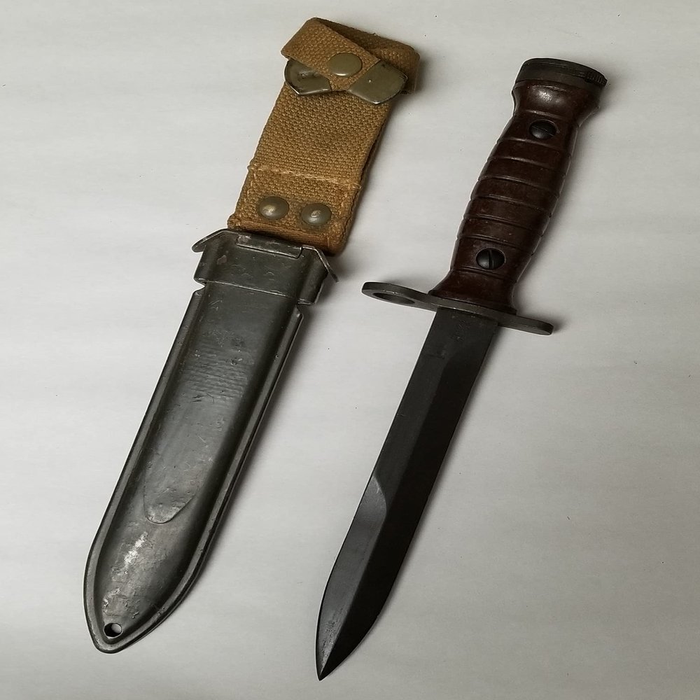 FAET Italian Carbine Bayonet with Scabbard. Northridge