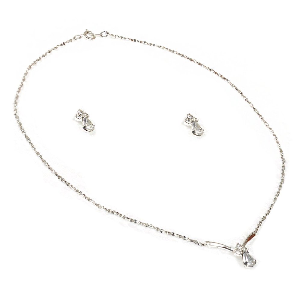 topwholesalejewel Silver Crystal Teardrop V Shape Necklace & Matching Stud Earrings Jewelry Set