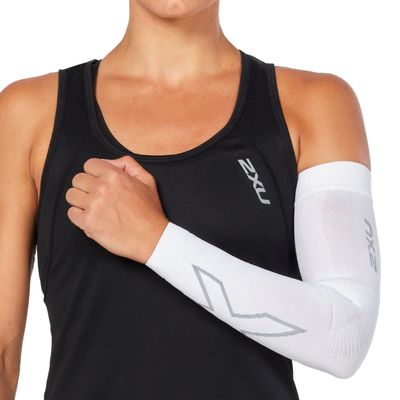 2XU Compression Flex Arm Sleeve, White/Grey, Small