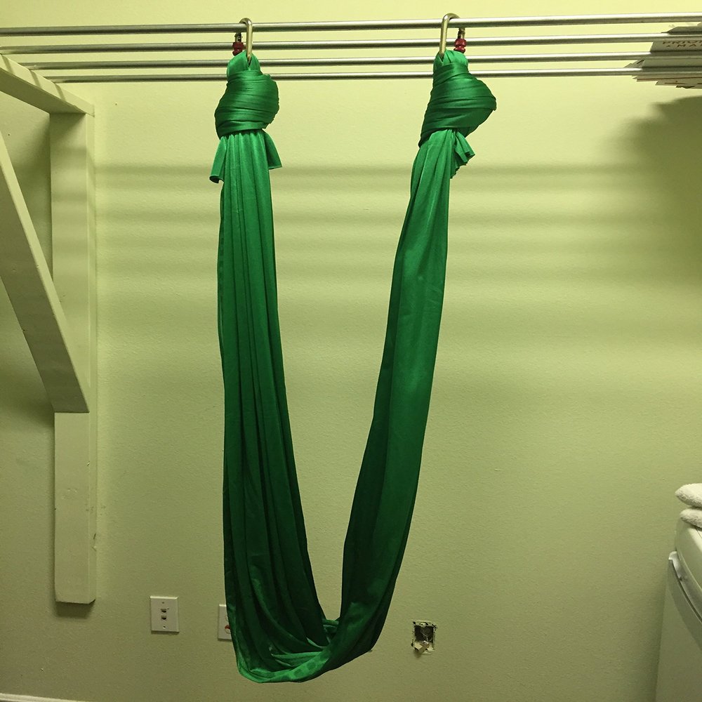 Basic Aerial Yoga Hammock (Yoga Swing/sling, Aerial Yoga, Antigravity) (Kelly Green)