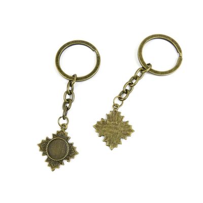 1 Pieces Antique Bronze Keychain Key Chain Tags Keyring Ring Jewelry Making Charms Supplies KC0235 Maple Cabochon Frame Blanks