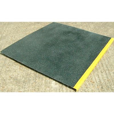 Ext Coarse Landing Cover - Black & Yellow 47.25" X 47.25"