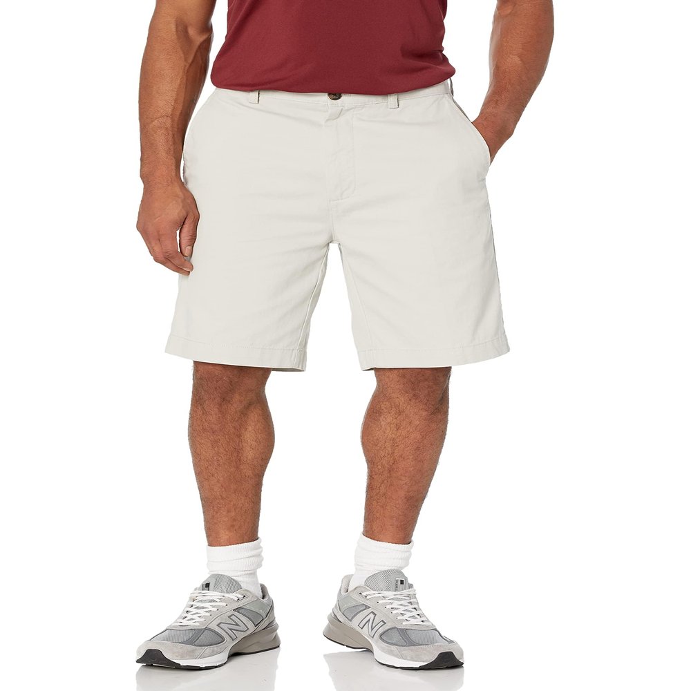 Amazon Essentials Men's Classic-Fit 9" Chino Shorts, Grey, 33