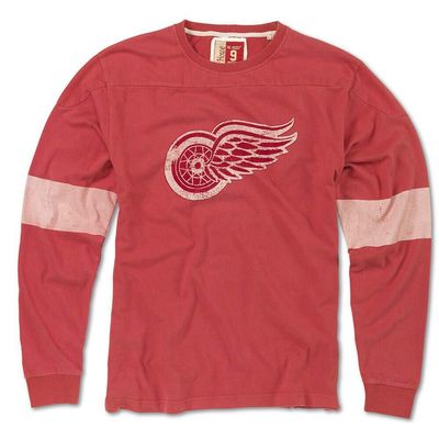Gordie Howe Detroit Red Wings #9 NHL Men's Rover Distressed Long Sleeve Player T-Shirt (Medium)