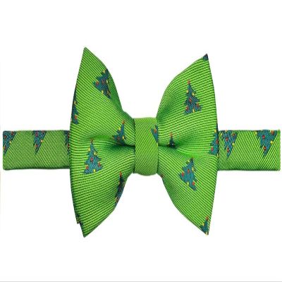 Retreez Delightful Christmas Tree Pattern Woven Microfiber Pre-tied Boy's Bow Tie - Green - 6-18 months