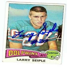 Sports Memorabilia Larry Seiple Autographed Football Card (Miami Dolphins) 1975 Topps No.22