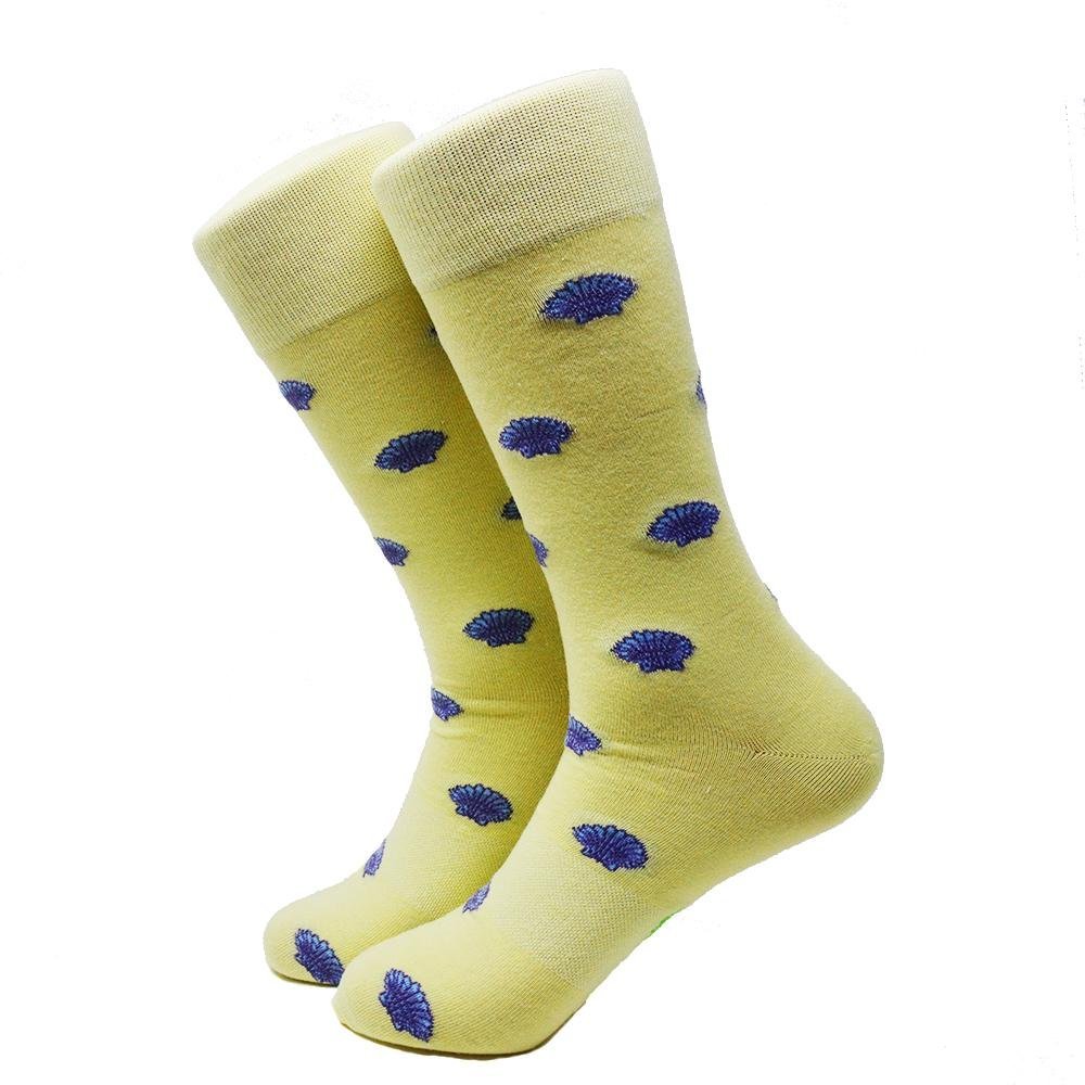 SummerTies Sea Shell Mens Dress Socks - Blue on Yellow