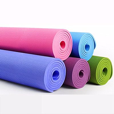 A variety of colors of yoga mat (red)