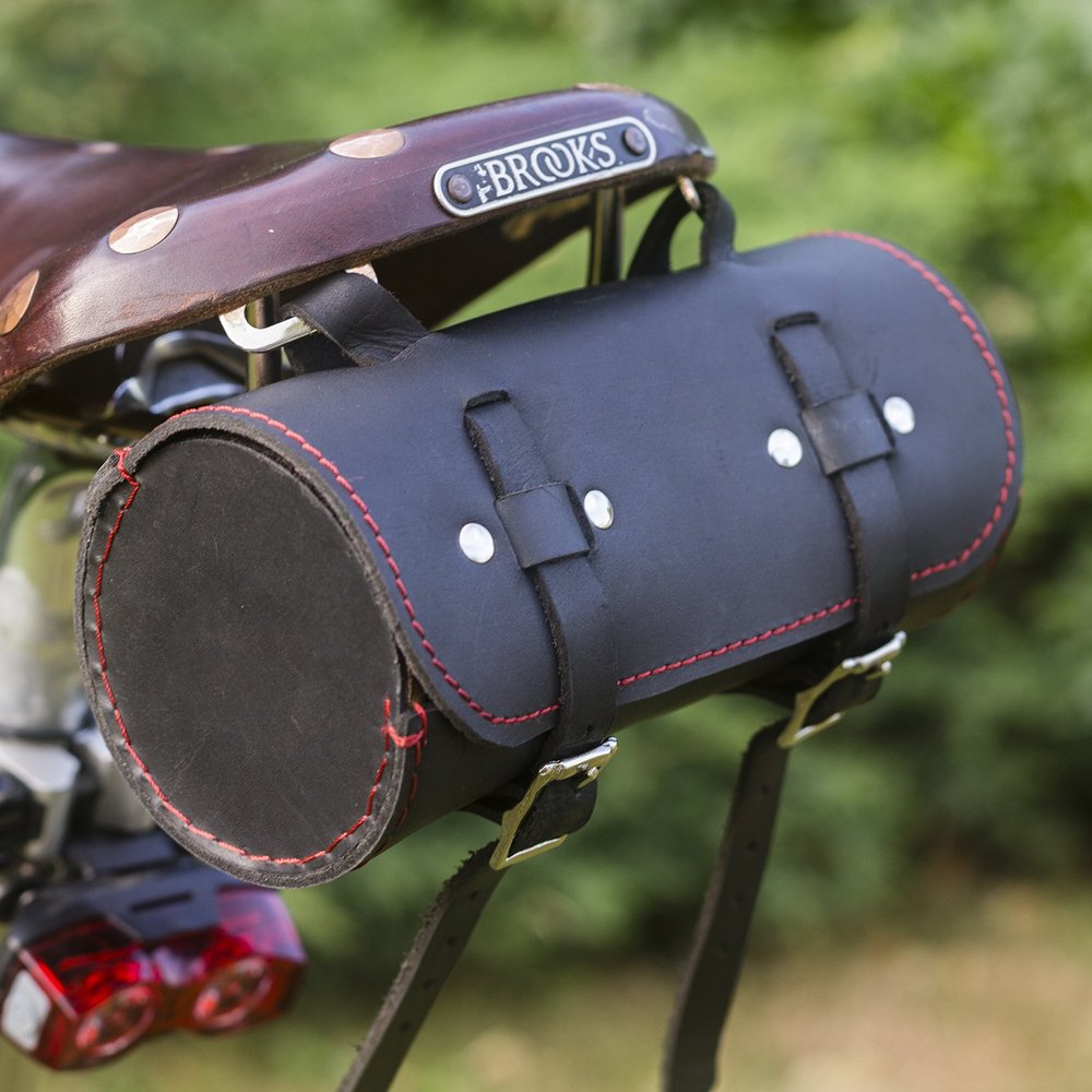 London Craftwork Unisex's Classic Saddle/Handlebar Roll Bag Real Leather Black Bike Tools ROL-BL-RED Part, One Size