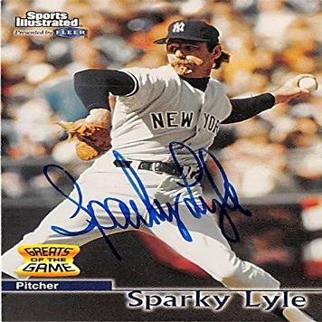 Autograph Warehouse 302071 Sparky Lyle Autographed Baseball Card - New York Yankees 1999 Fleer Sports Illustrated Greats No. 28