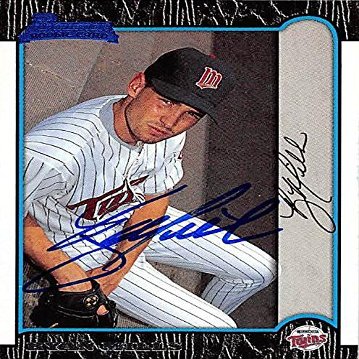 Sports Memorabilia Autograph Warehouse 246108 Ryan Mills Autographed Baseball Card - Minnesota Twins 1999 Bowman - No. 131 Rookie