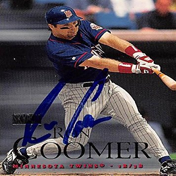 Sports Memorabilia Autograph Warehouse 245028 Ron Coomer Autographed Baseball Card - Minnesota Twins 2000 Skybox - No. 111