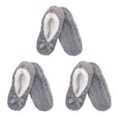 BambooMN Soft Touch Warm Cozy Fuzzy Non-Slip Lined Slip-On Slippers Socks for Adult Women, Indoor Travel House Slippers, Size Large, Grey, 3 Pairs