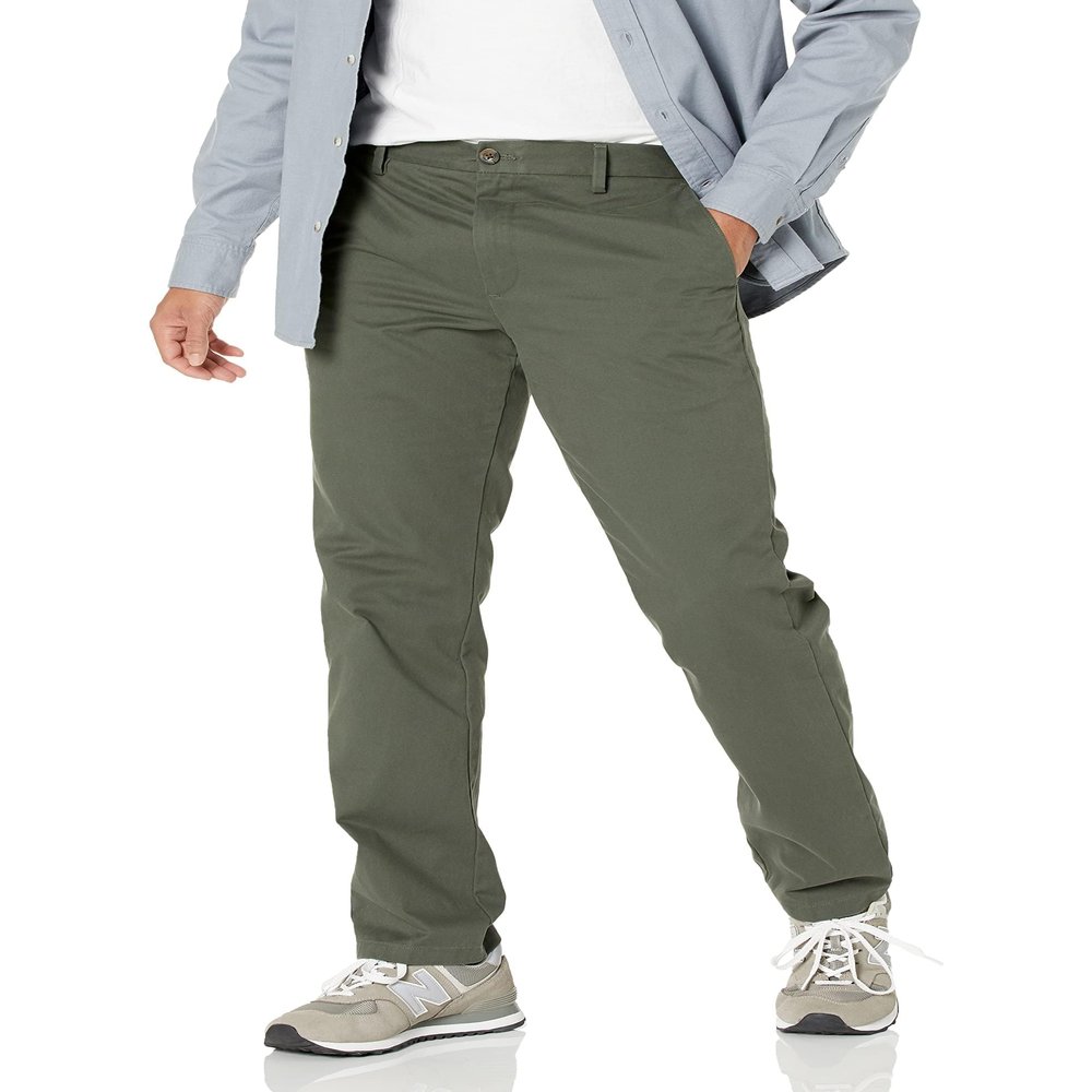 Amazon Essentials Men's Slim-Fit Wrinkle-Resistant Flat-Front Chino Pant, Olive, 29W x 34L