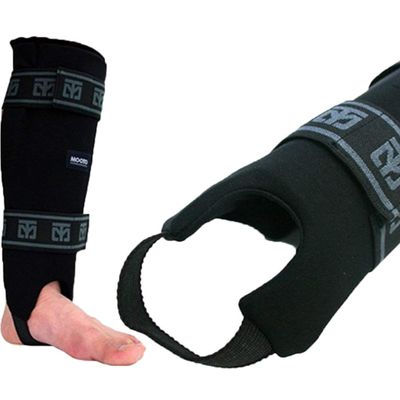 MOOTO Wide Cover Shin Guard S to XL Black Color (1.S(4.39-4.98ft or134-152cm))