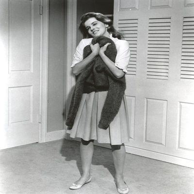 Ann Margret standing in Classic Photo Print (8 x 10)