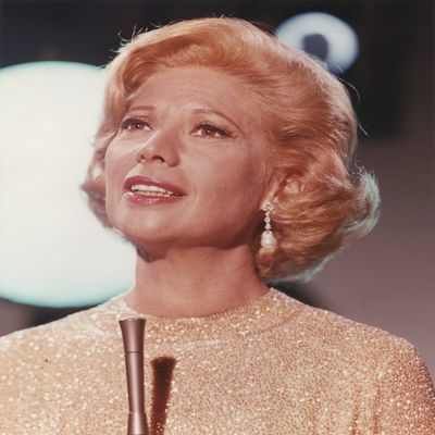 Dinah Shore in Yellow Dress Portrait Photo Print (24 x 30)