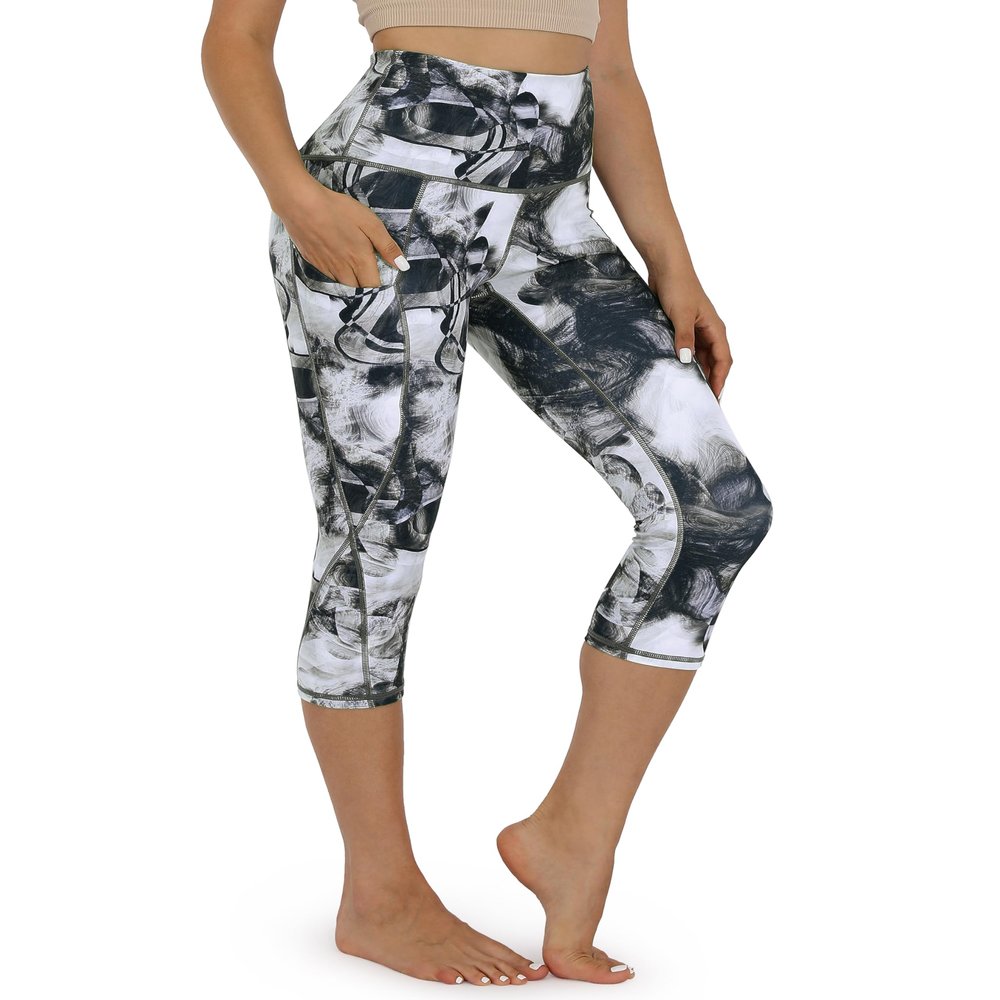 ODODOS Women's High Waisted Pattern Yoga Capri Leggings with Pockets, Tummy Control Non See Through Sports Athletic Workout Running Capris, Crosstalk, Large