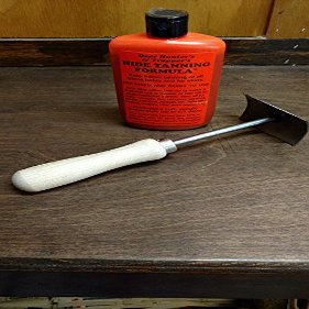 Southern Snares and Supply Deer Hunter's & Trapper's Hide & Fur Tanning Formula and Fleshing Tool Set