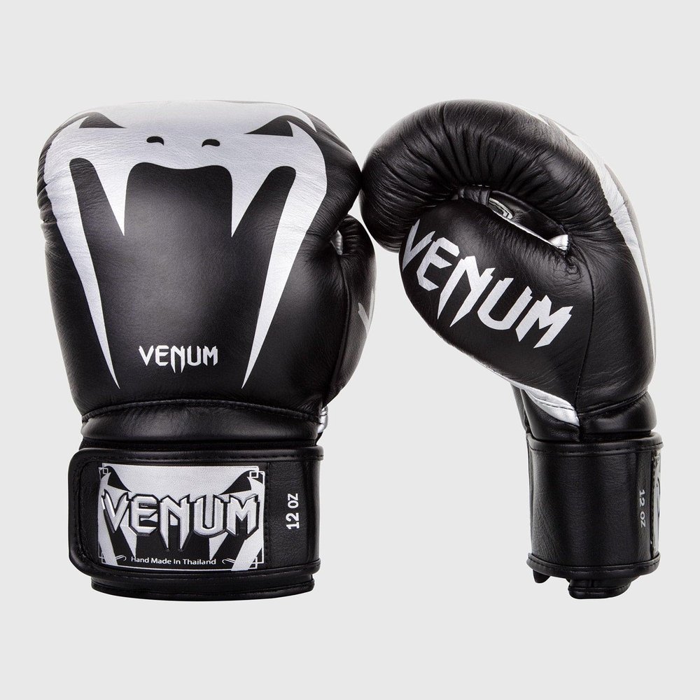 Venum Giant 3.0 Boxing Gloves - Nappa Leather - Black/Silver 8 oz