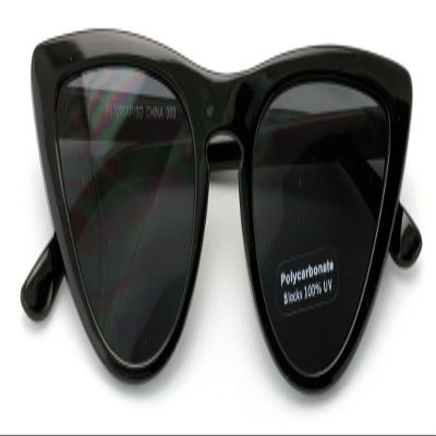 Womens Cat Eye Pointed Tip Sunglasses Fashion Cateye Shade Keyhole (Black)