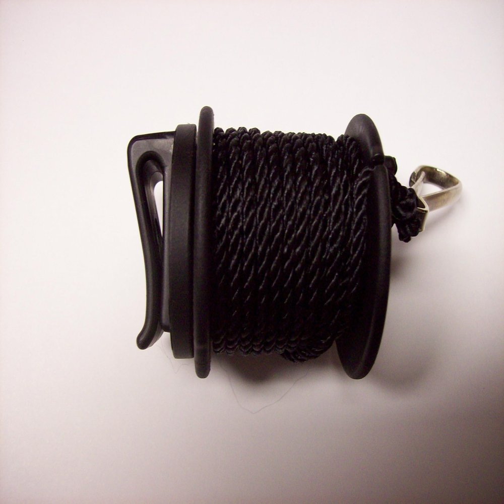 High Point Products Gear Lift Cord for Tree Stand, 25 Feet of Nylon Cord Clips Easily onto Belt, Fanny Pack, or Belt Bag; Hauls Hunting and Archery Gear, Gun and Bow Easily into Tree Stand