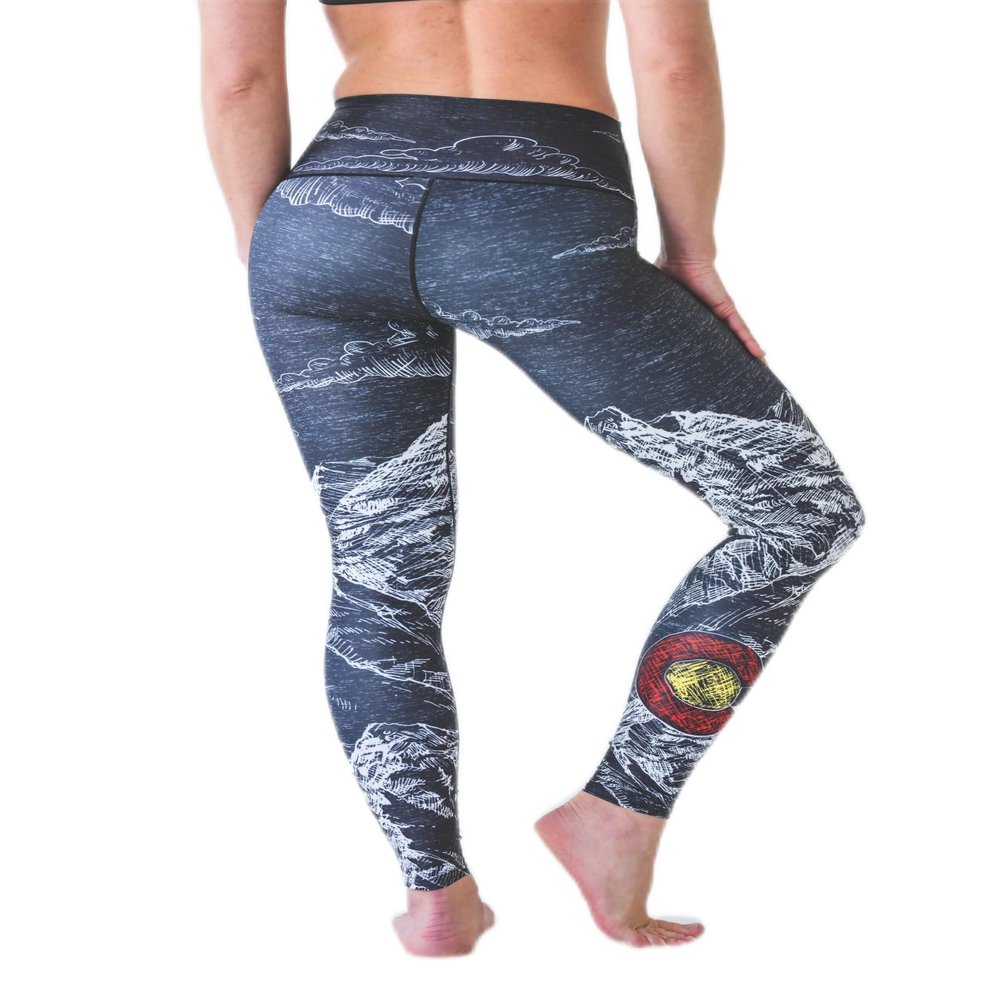 Colorado Mountain Sketch Yoga Pants (Small)