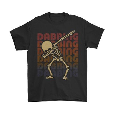 Dabbing Skeleton Casual Vintage Retro Look Halloween Shirt_Black_S