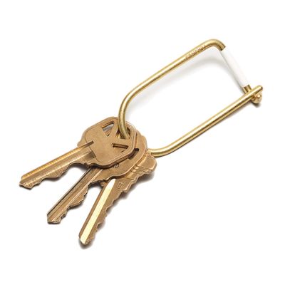 Craighill Wilson Brass Keyring - 2 Carabiner Keychain Clip, Minimalist Key Ring for Car Keys, Heavy Duty, Lightweight, D Ring Key Organizer - White Stripe