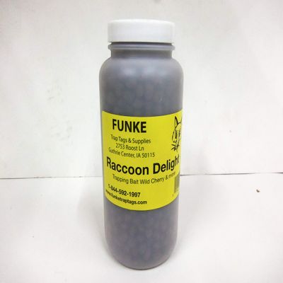 Funke "Raccoon Delight: Wild Cherry & More Container