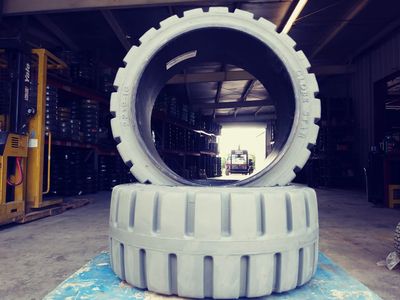 Forklift Grey Traction 22x9x16