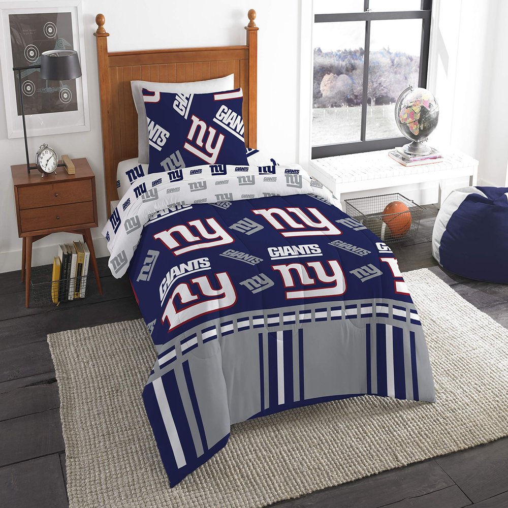 Northwest The Company Officially Licensed NFL New York Giants Twin Bed in a Bag Set, 64" x 86"