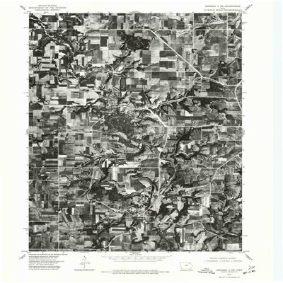 YellowMaps Decorah 3 NW IA topo map, 1:24000 Scale, 7.5 X 7.5 Minute, Historical, 1975, Updated 1977, 26.9 x 22 in - Polypropylene