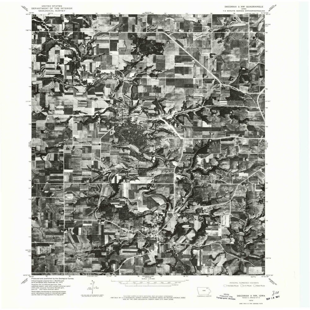 YellowMaps Decorah 3 NW IA topo map, 1:24000 Scale, 7.5 X 7.5 Minute, Historical, 1975, Updated 1977, 26.9 x 22 in - Polypropylene