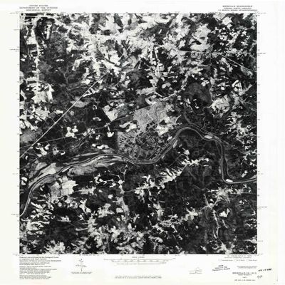YellowMaps Brosville VA topo map, 1:24000 Scale, 7.5 X 7.5 Minute, Historical, 1977, Updated 1979, 26.7 x 21.9 in - Polypropylene