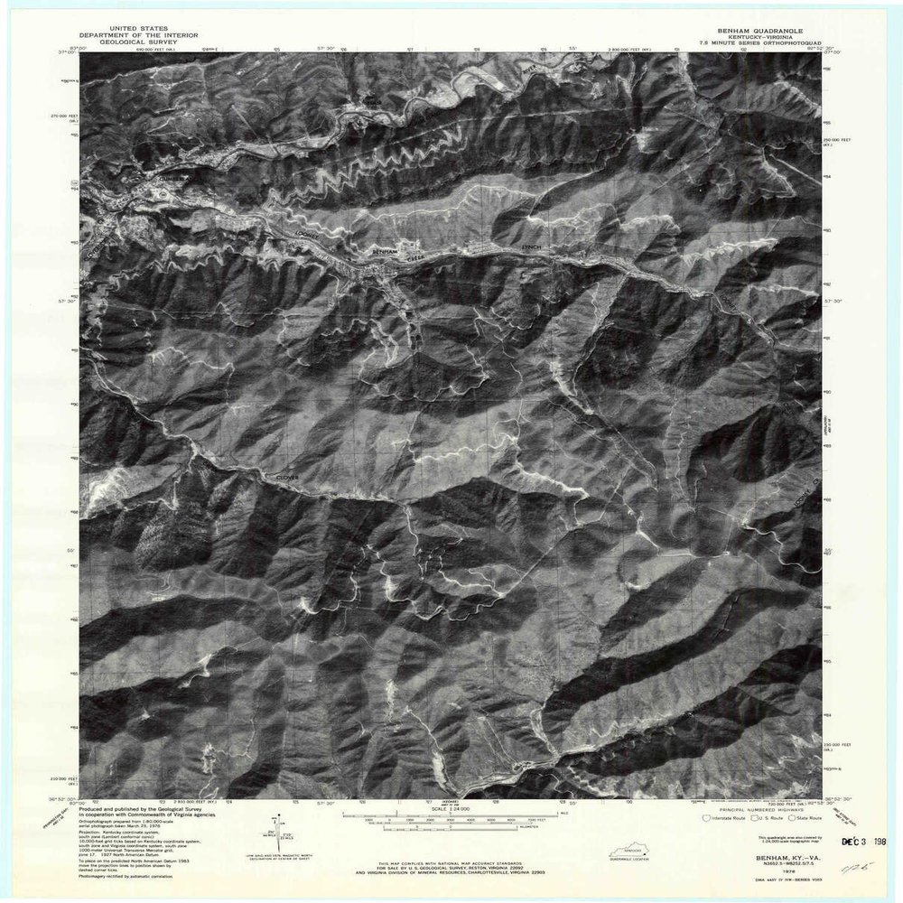 YellowMaps Benham KY topo map, 1:24000 Scale, 7.5 X 7.5 Minute, Historical, 1976, Updated 1981, 27.2 x 21.9 in - Polypropylene